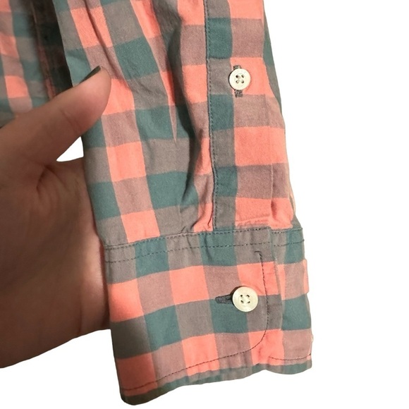 J.CREW Slim Washed Button Down Shirt Men’s Size Medium Red & Faded Blue - Picture 4 of 11